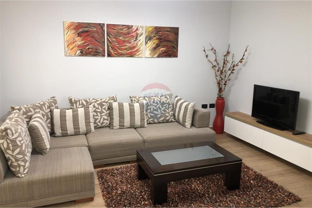 Myslym shyri, Tirana (2)