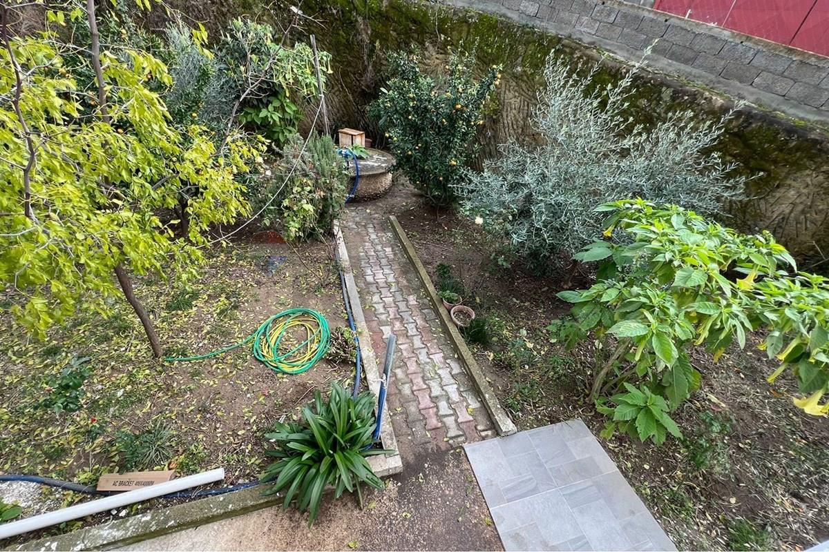 Ville private a 3 piani in vendita