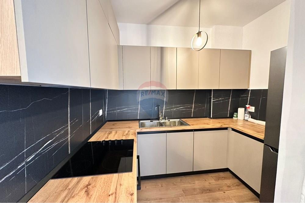 Apartment 2+1+2 for rent.