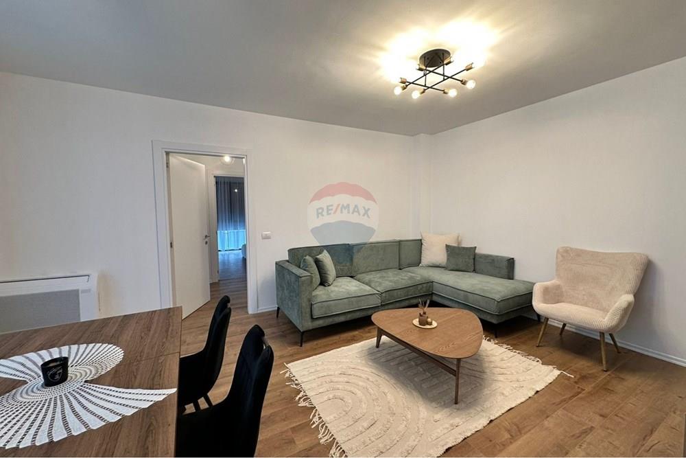 Apartment 2+1+2 for rent.