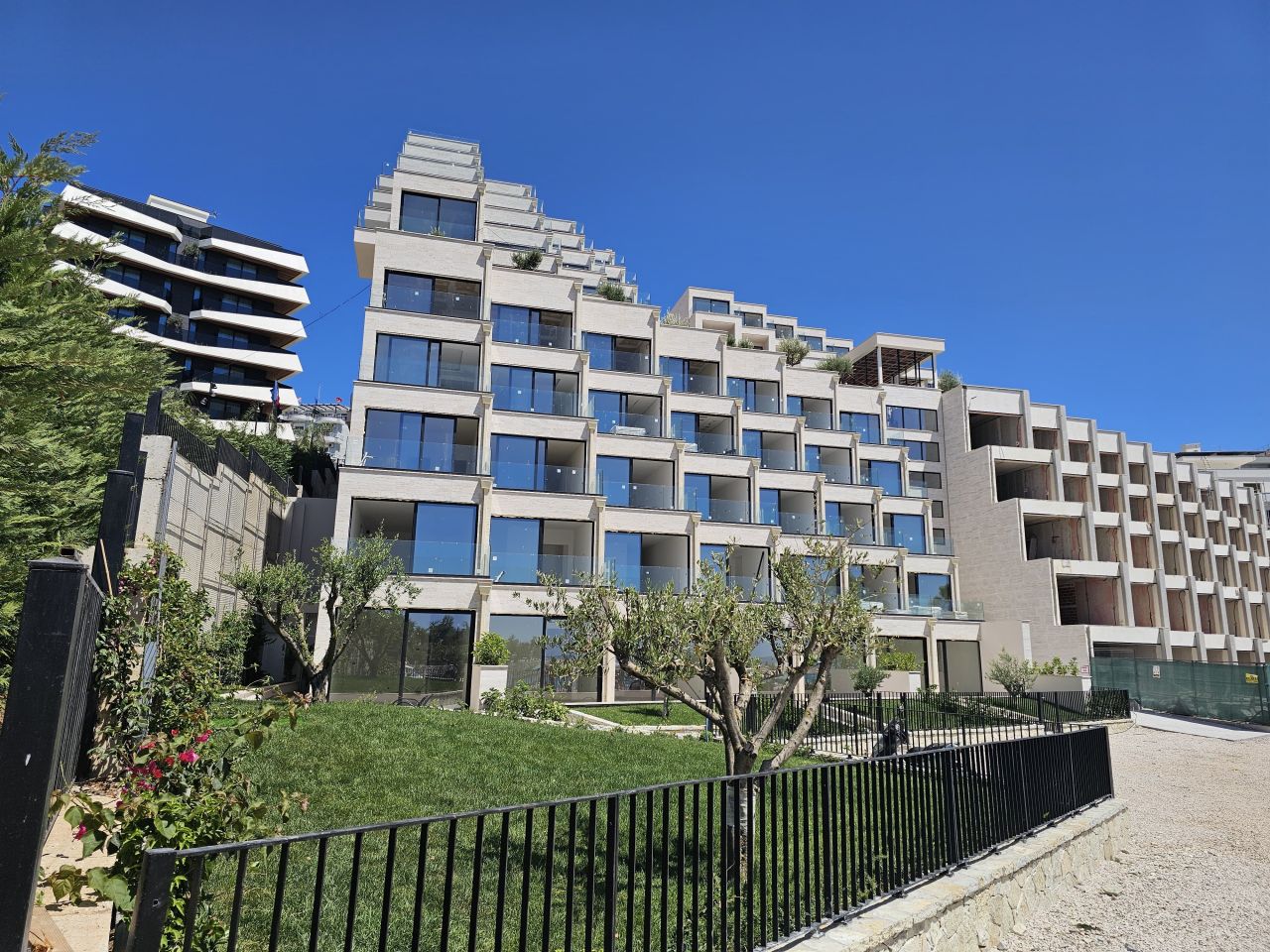 Rruga butrinti, sarande Saranda