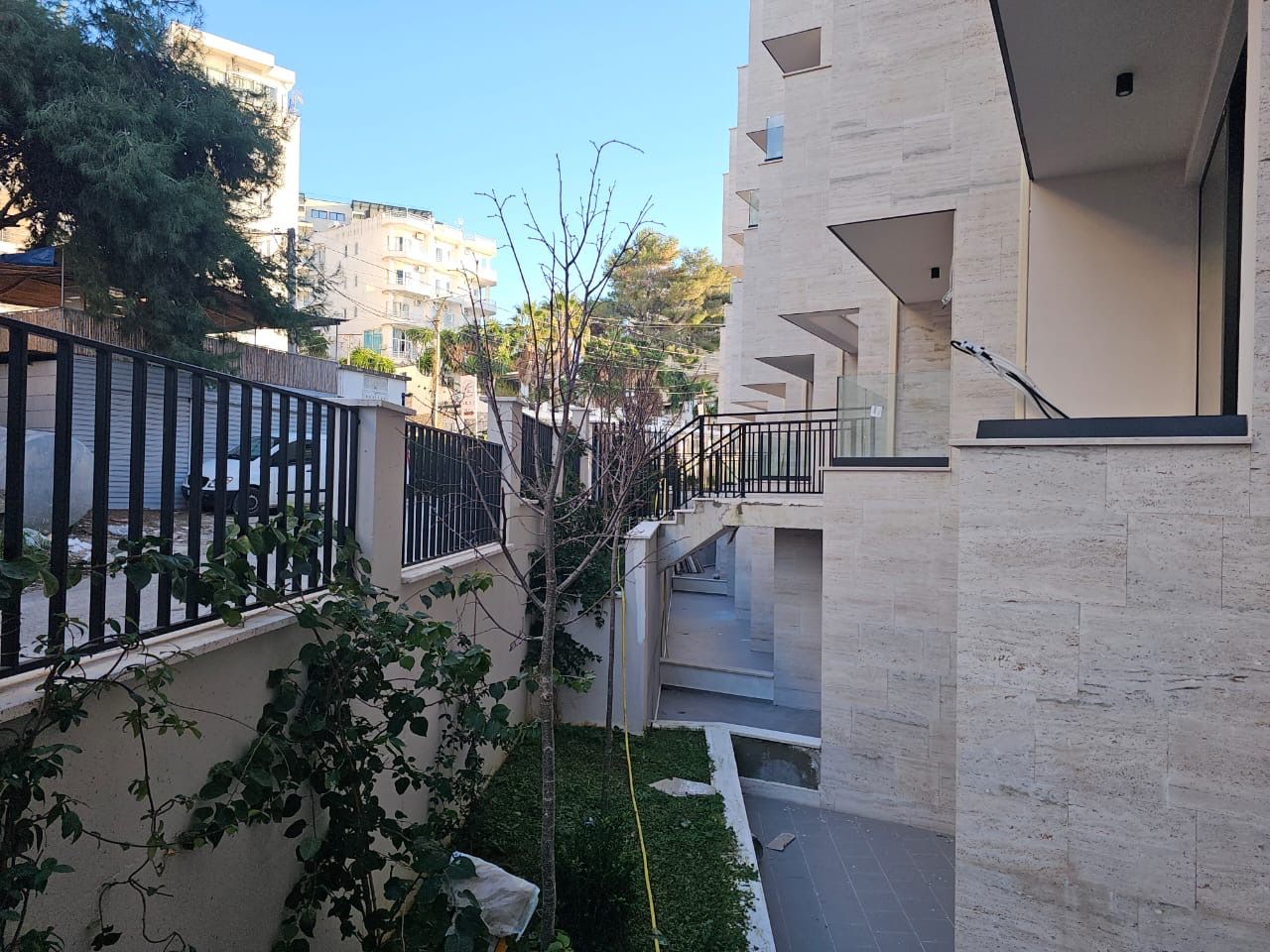 Rruga butrinti, sarande Saranda