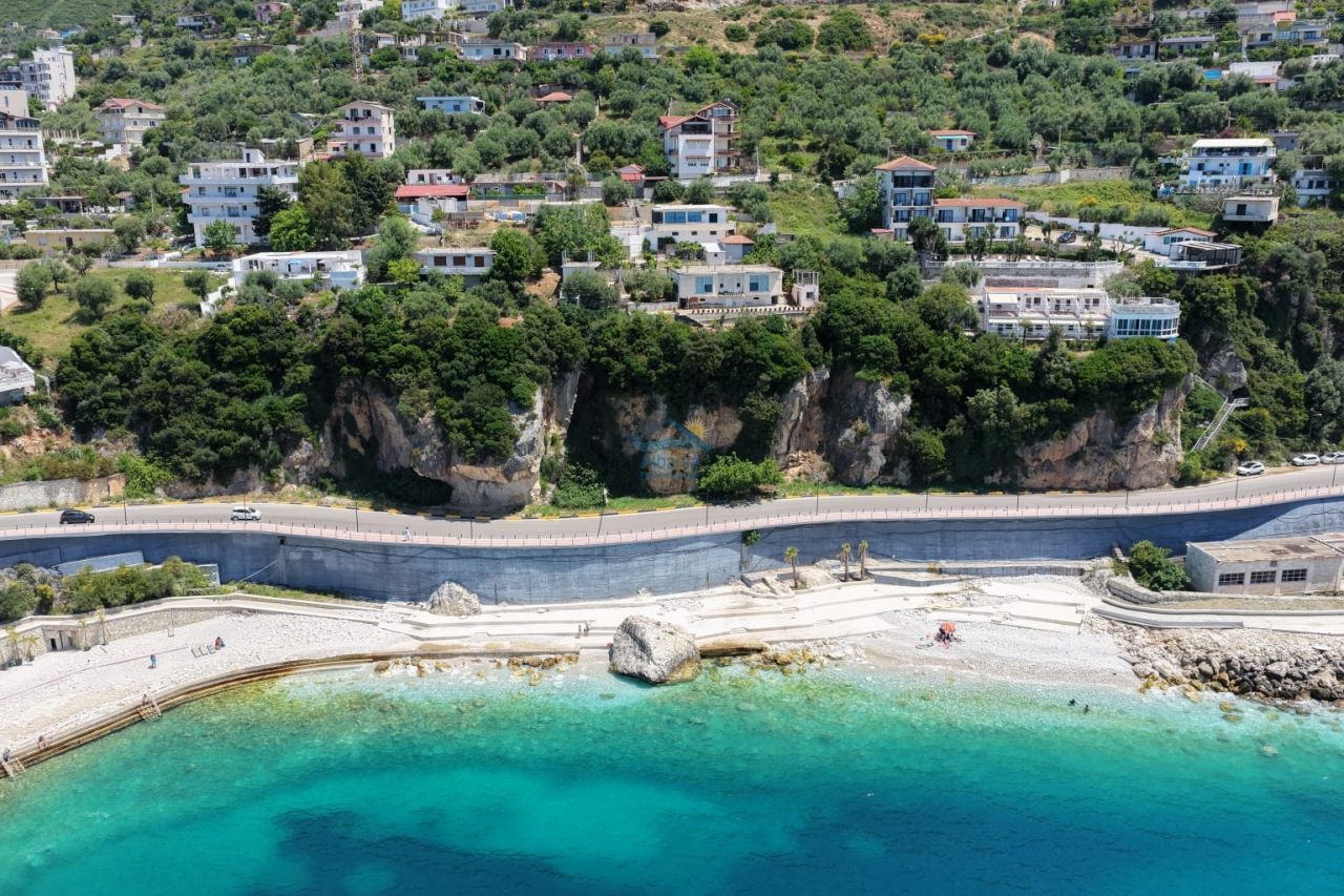 Hotel në bregdetin detar për shitje në Vlorë shqipëri (3)