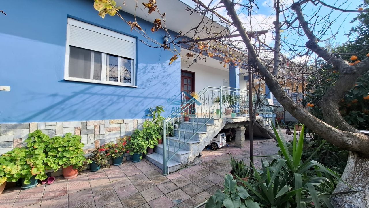 House for sale in Vlora albania, rr. 4 heronjte Vlora