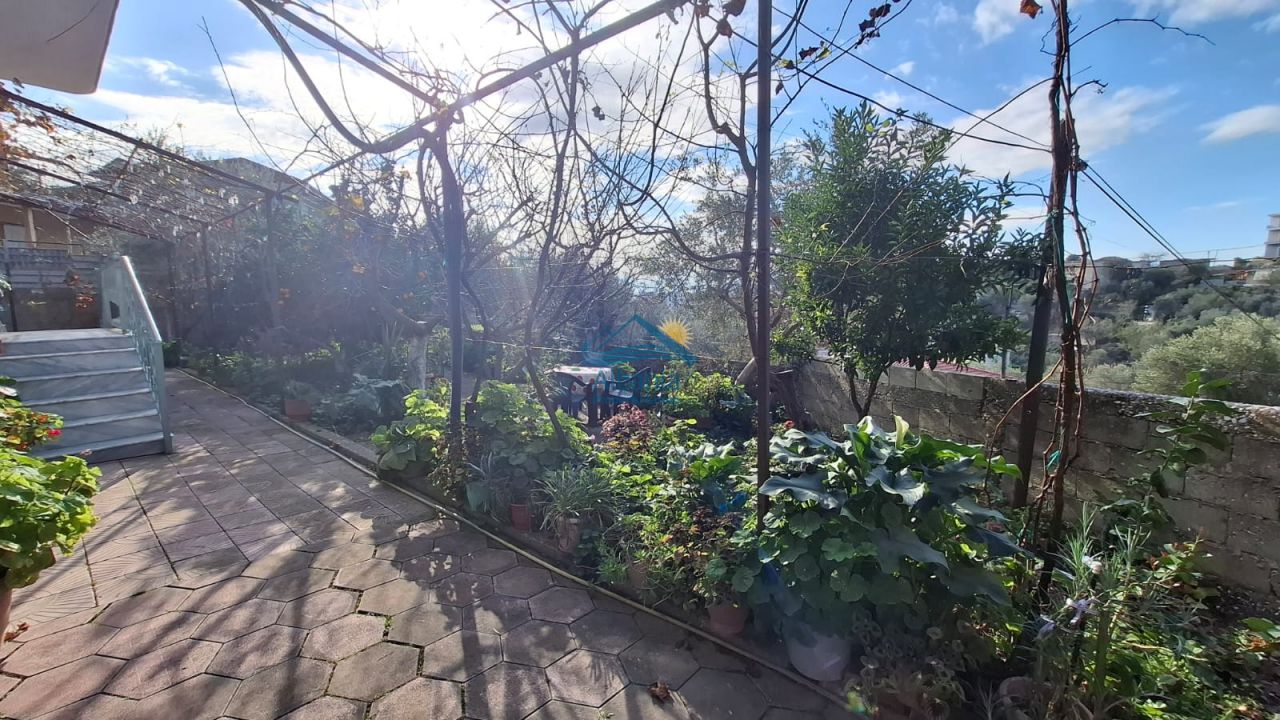 House for sale in Vlora albania, rr. 4 heronjte Vlora