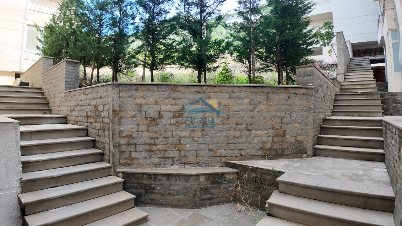 Pasuri të paluajtshme me pamje deti për shitje në Vlorë shqipëri (8)