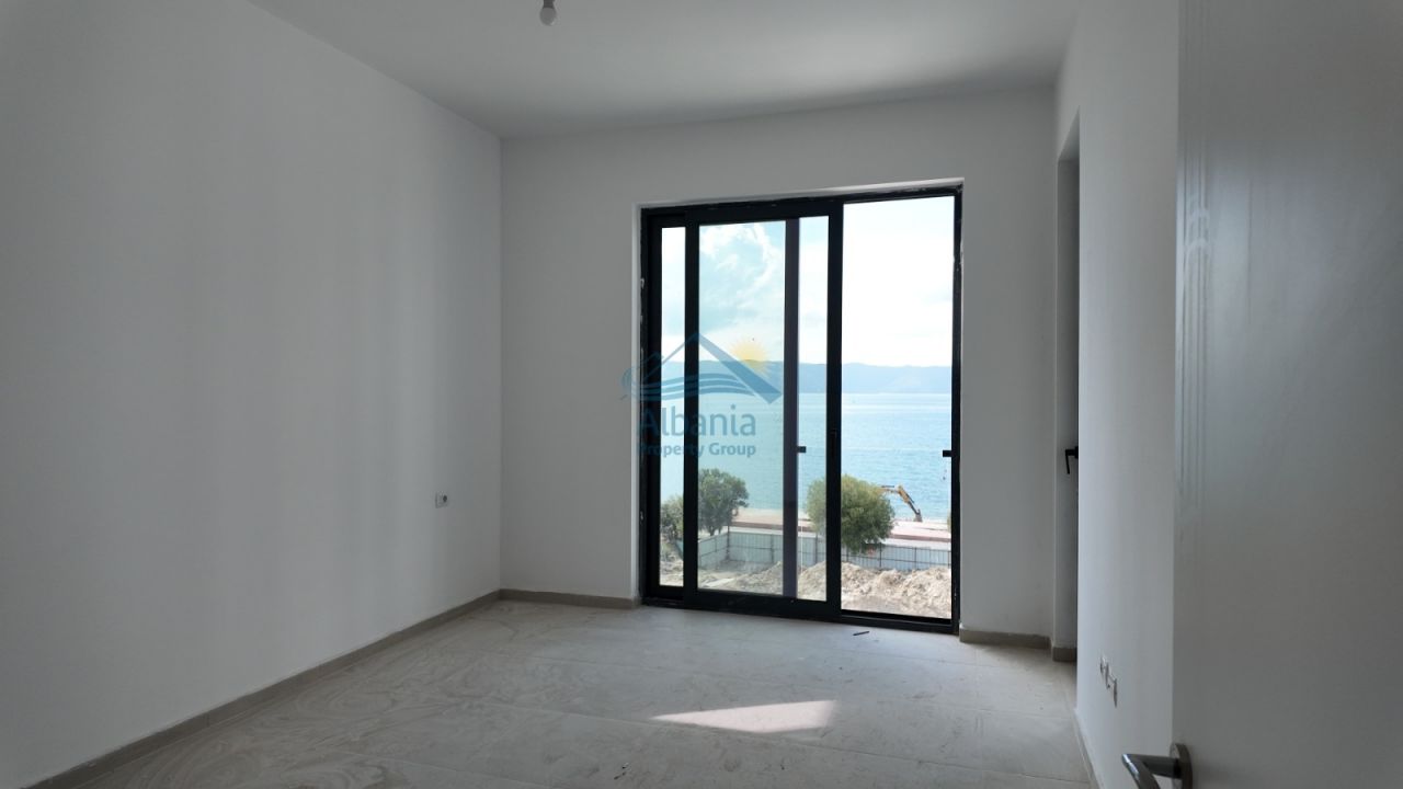 Appartamento fronte mare in vendita a radhimë Vlorë, riviera albanese (8)