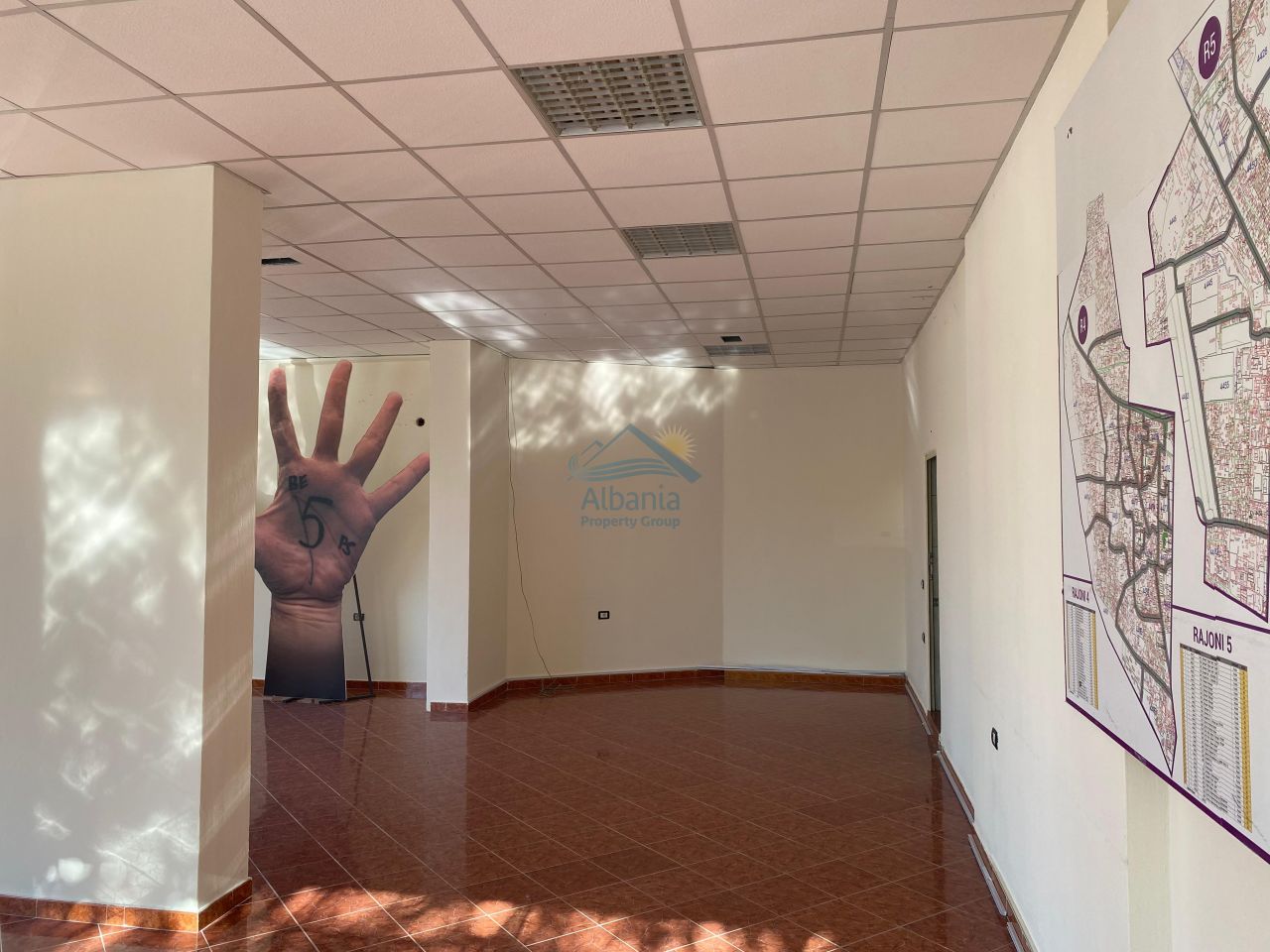 Unità commerciale in vendita a Vlorë albania