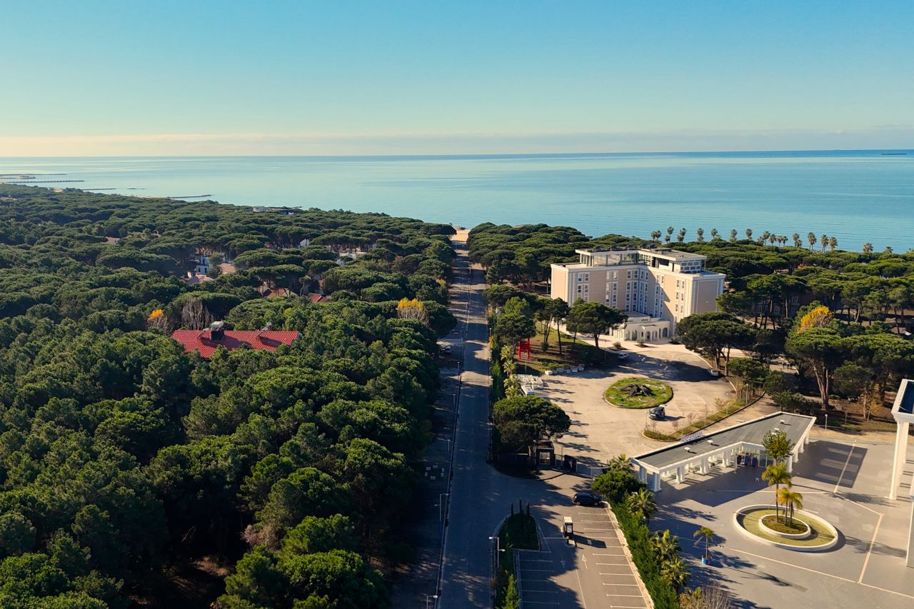 Golem, durres 2504 durres