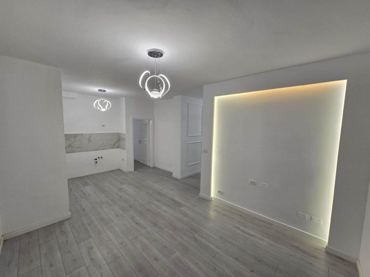 Apartment for sale in golem durres albania (7)