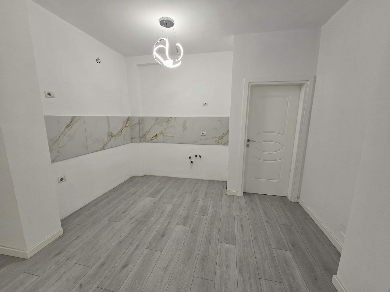 Apartment for sale in golem durres albania (8)