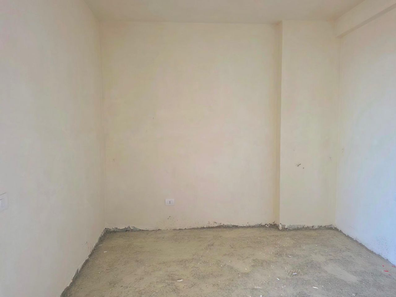 Apartment for sale in golem durres albania
