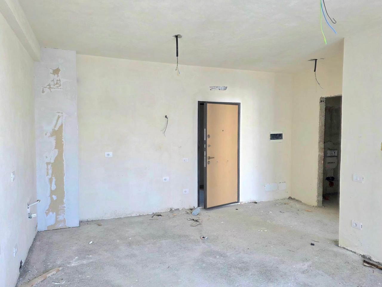 Apartment for sale in golem durres albania