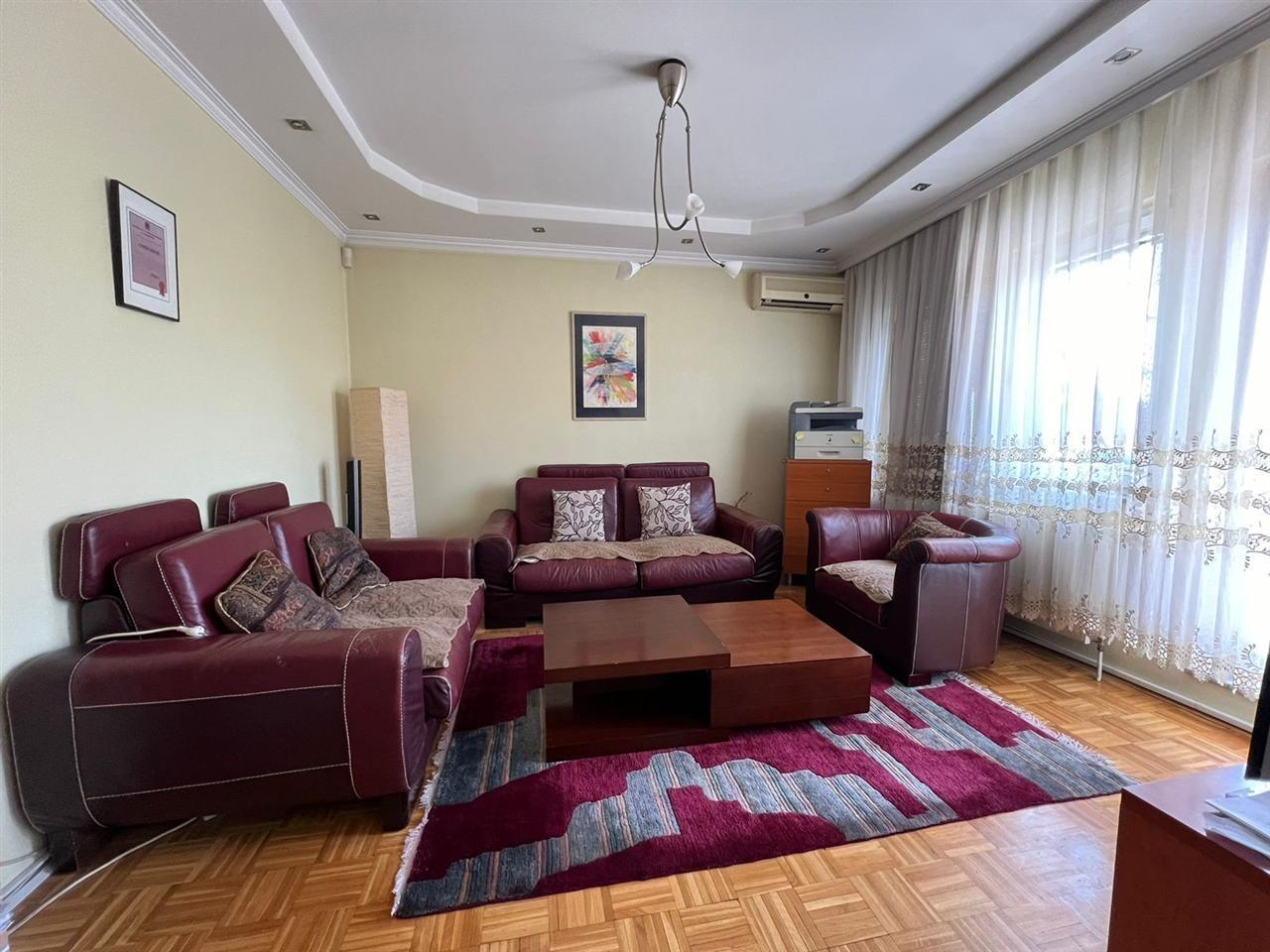 Banesë me qira 2+1 në bregun e diellit