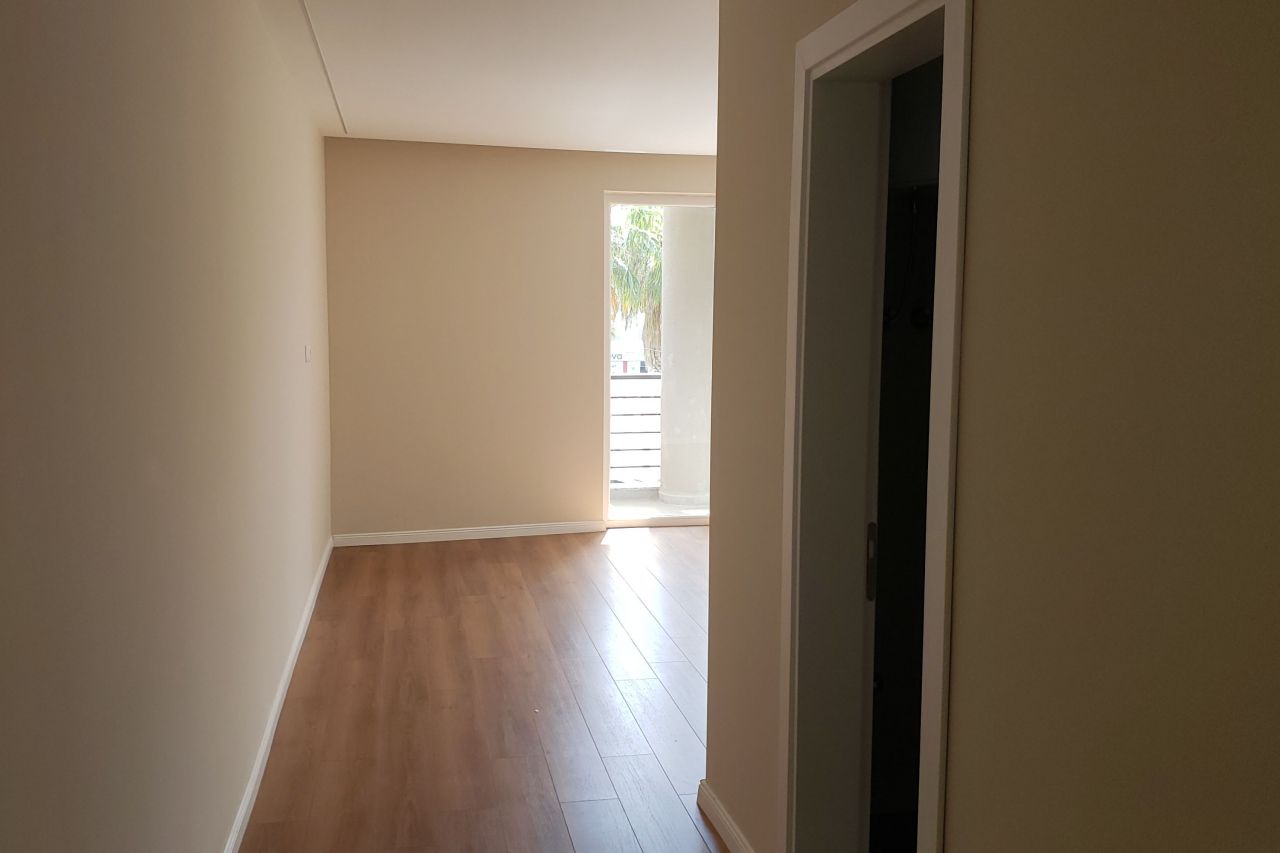 Golem, durres 2504 durres