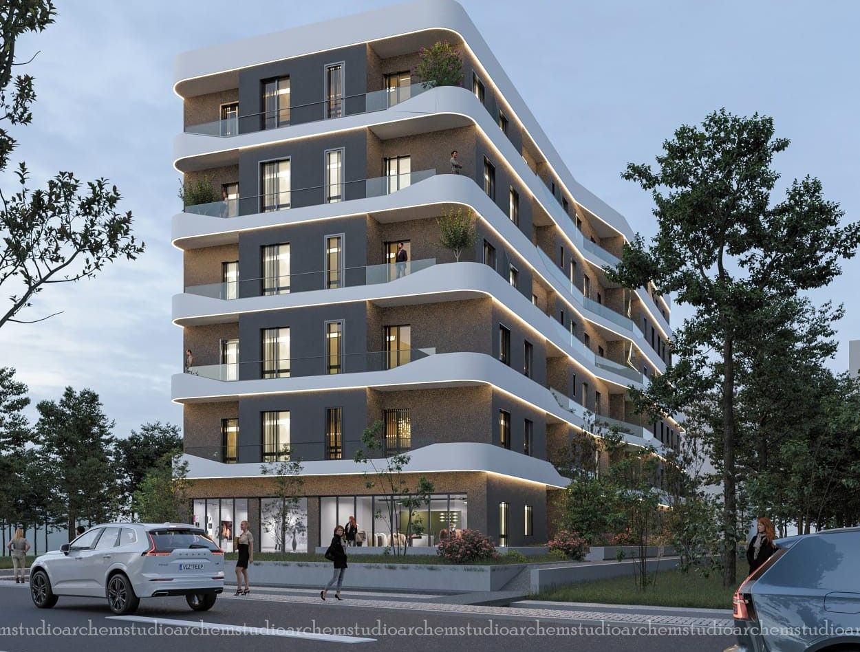 Golem, Durrës 2504 golem