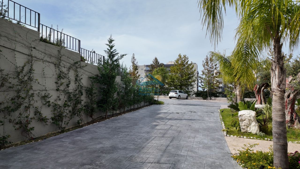 Apartment for sale in vlore, rr.azem sulo Vlora