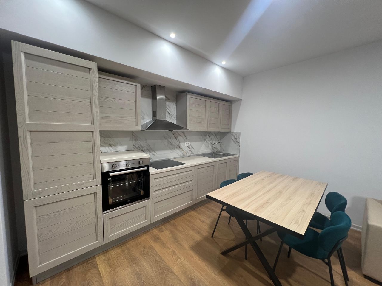 Rruga ismail qemali, vlore 9401 Vlora