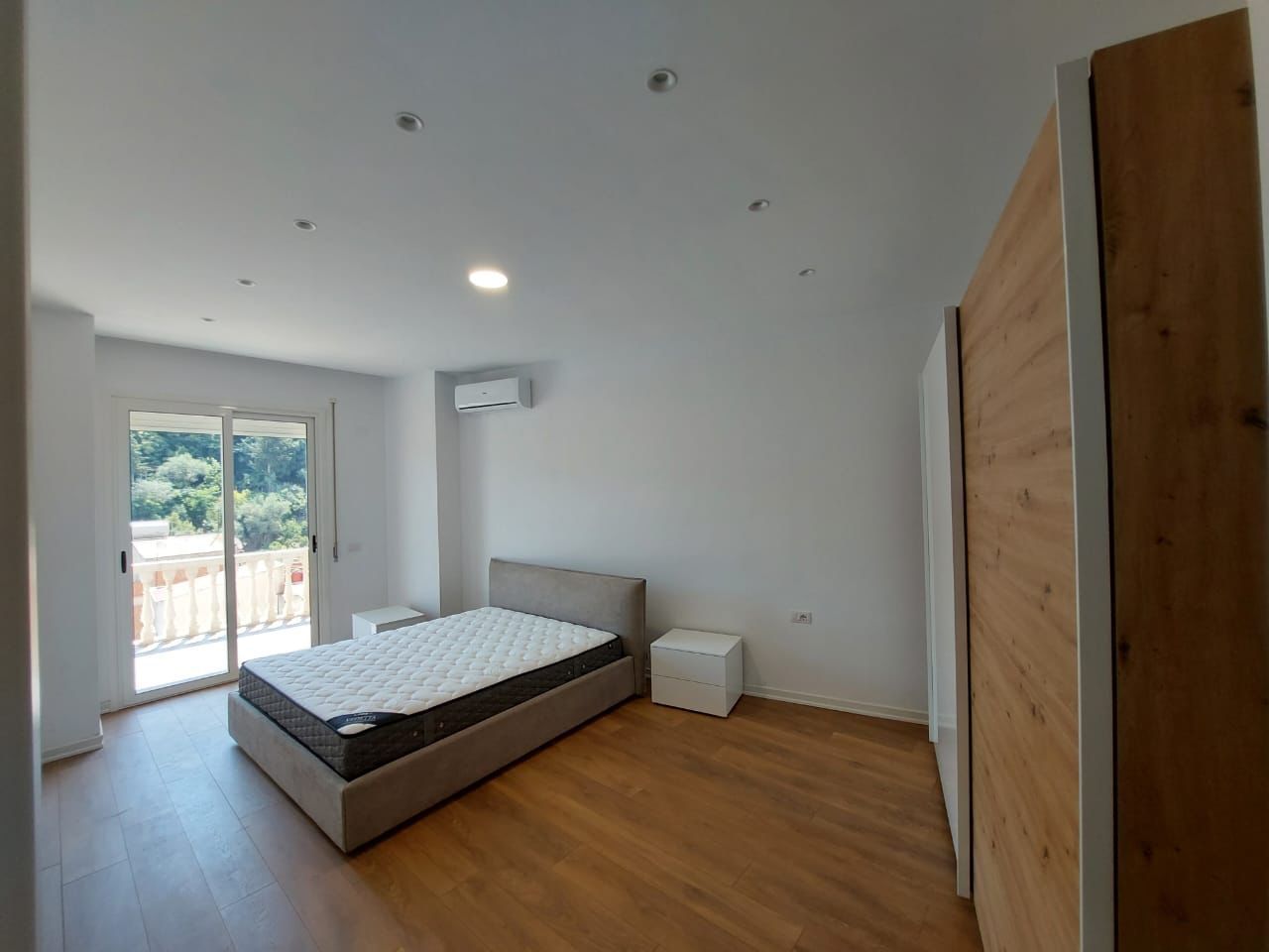 Rruga ismail qemali, vlore 9401 Vlora