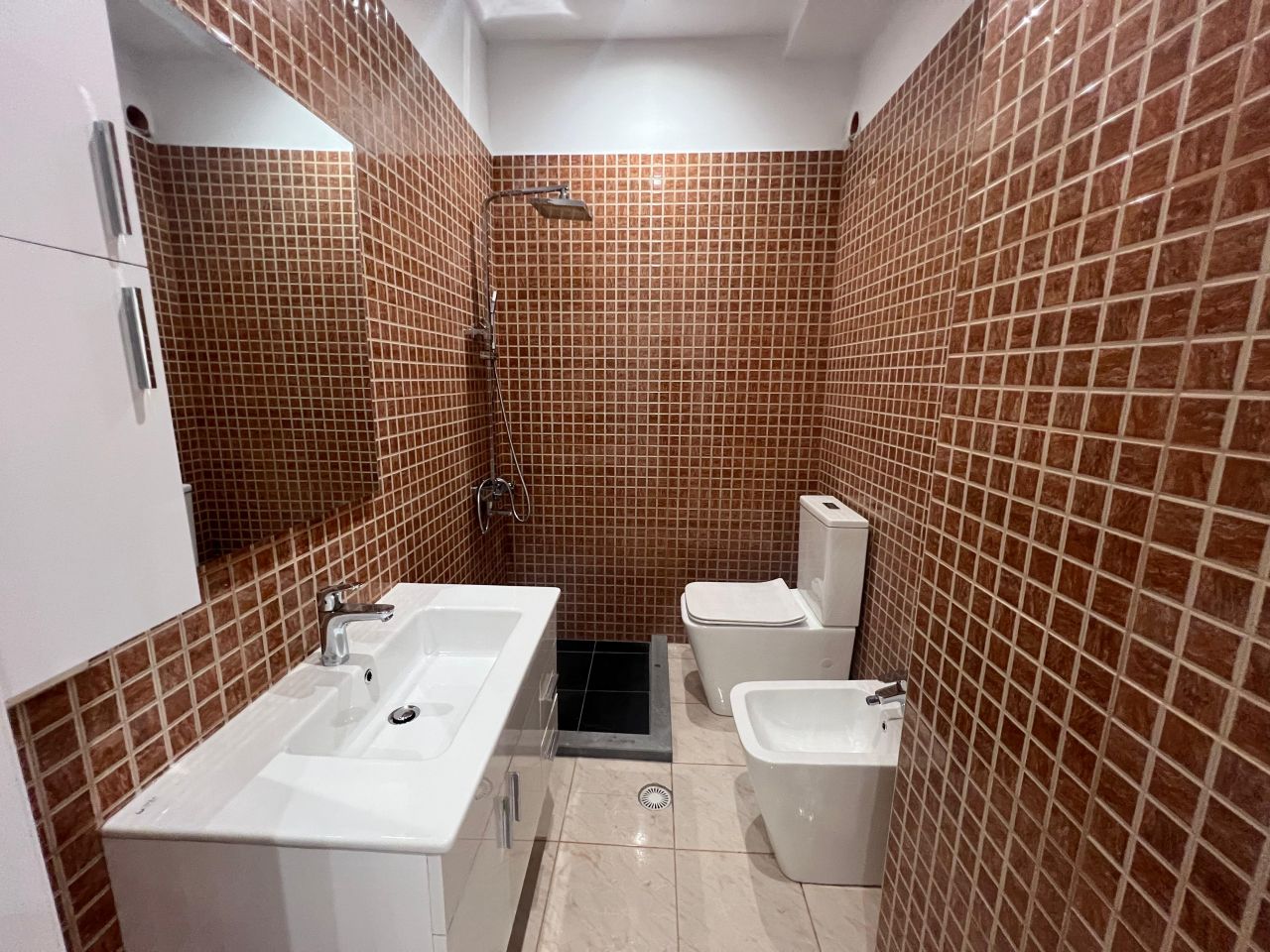 Rruga ismail qemali, vlore 9401 Vlora