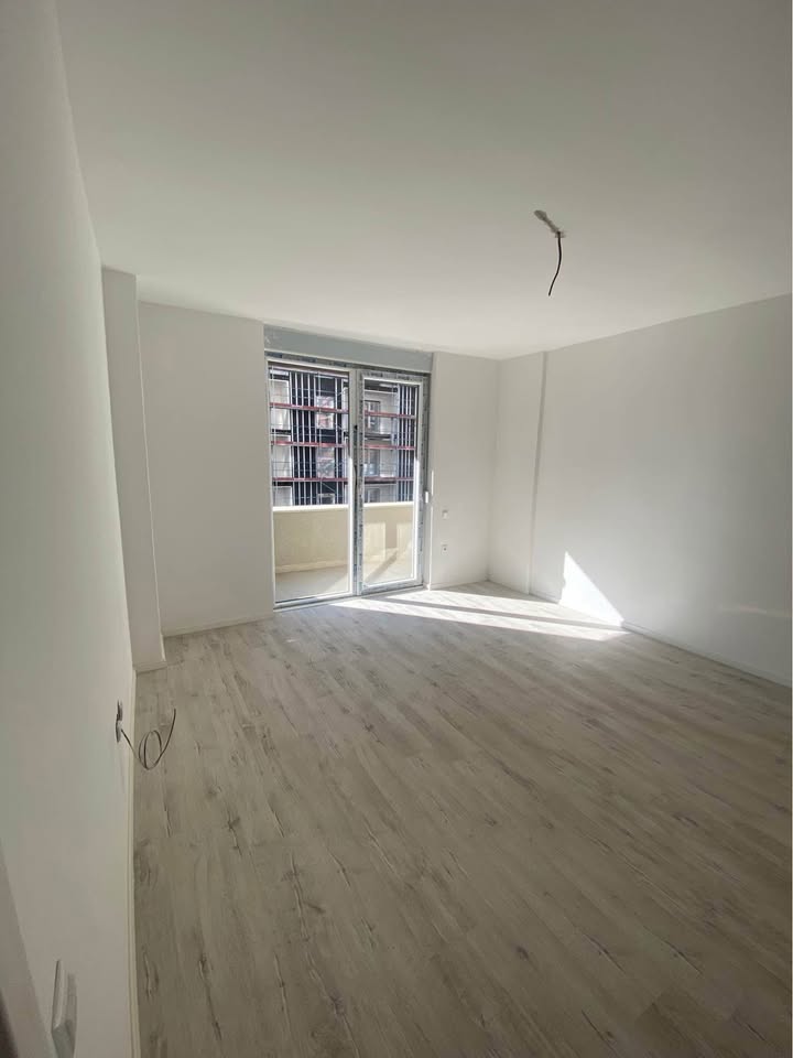 Apartamento à venda no bairro Mati 1