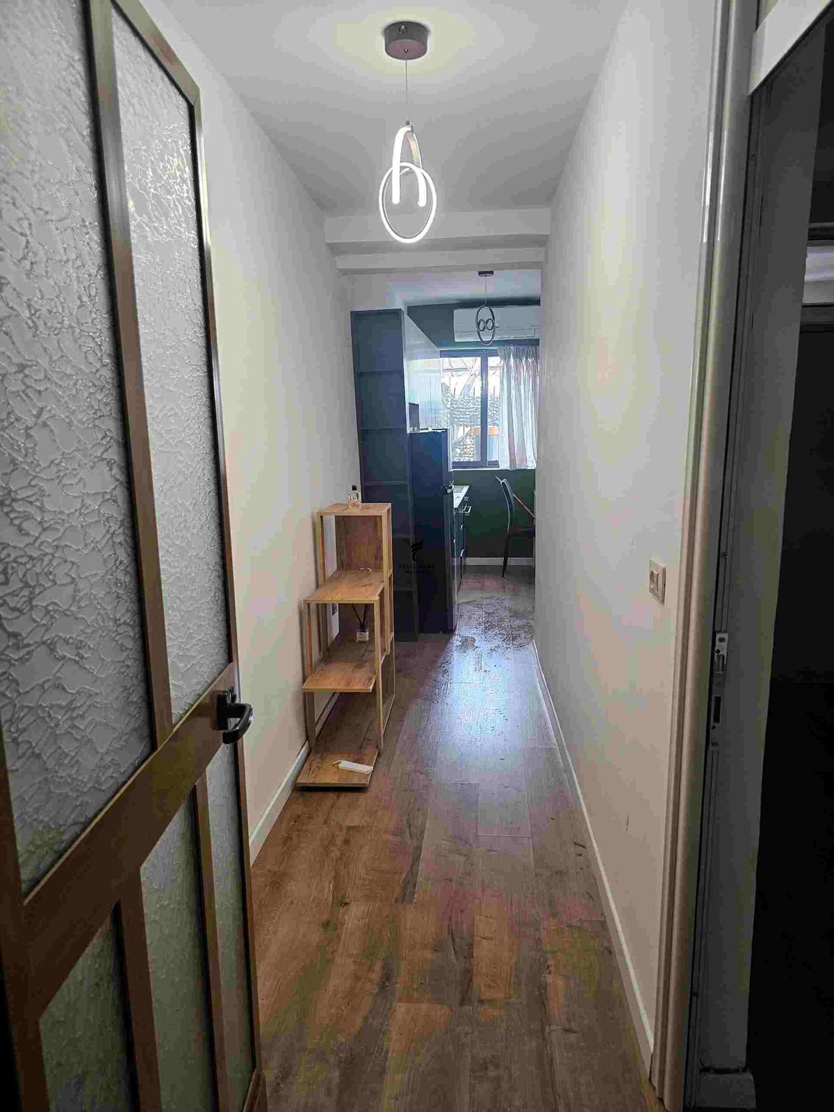 Appartamento con camera 1+1 bulevard zogu 1 40.000 leke (2)