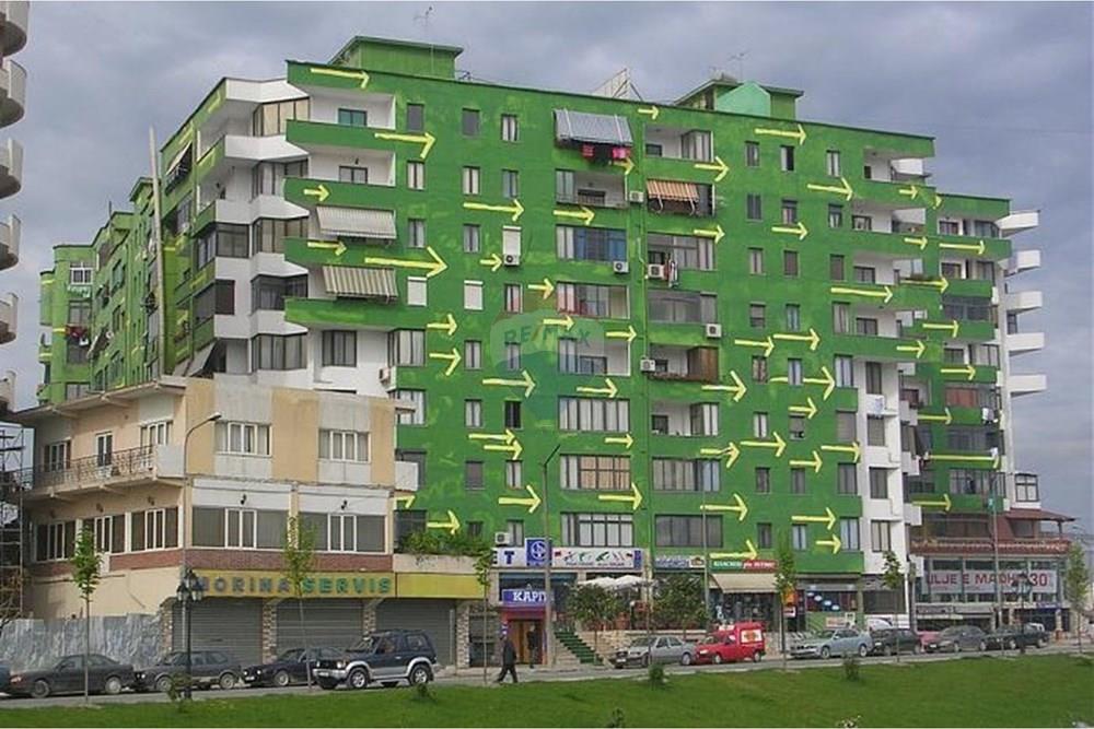 Loja à venda perto de pallati me shigjeta!