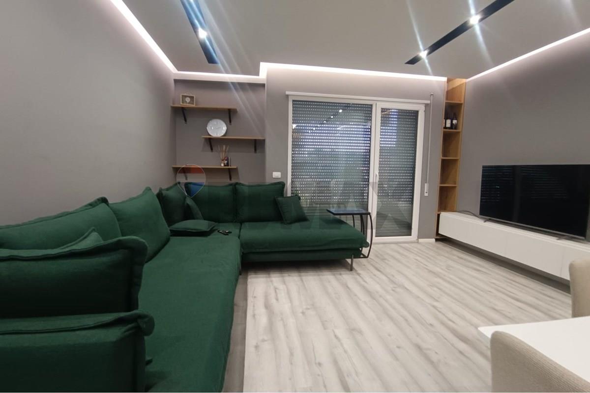 Shitet apartament 2+1+2 ne don bosko .