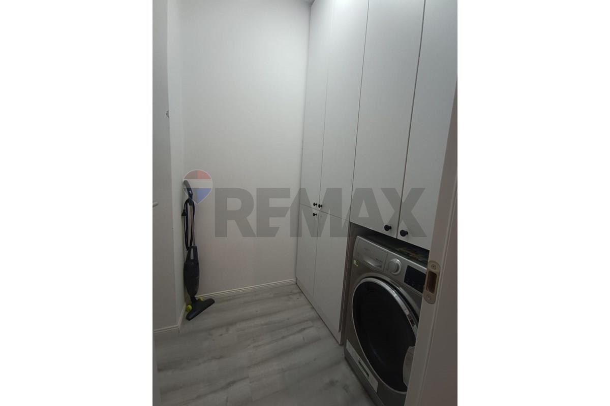 Shitet apartament 2+1+2 ne don bosko .