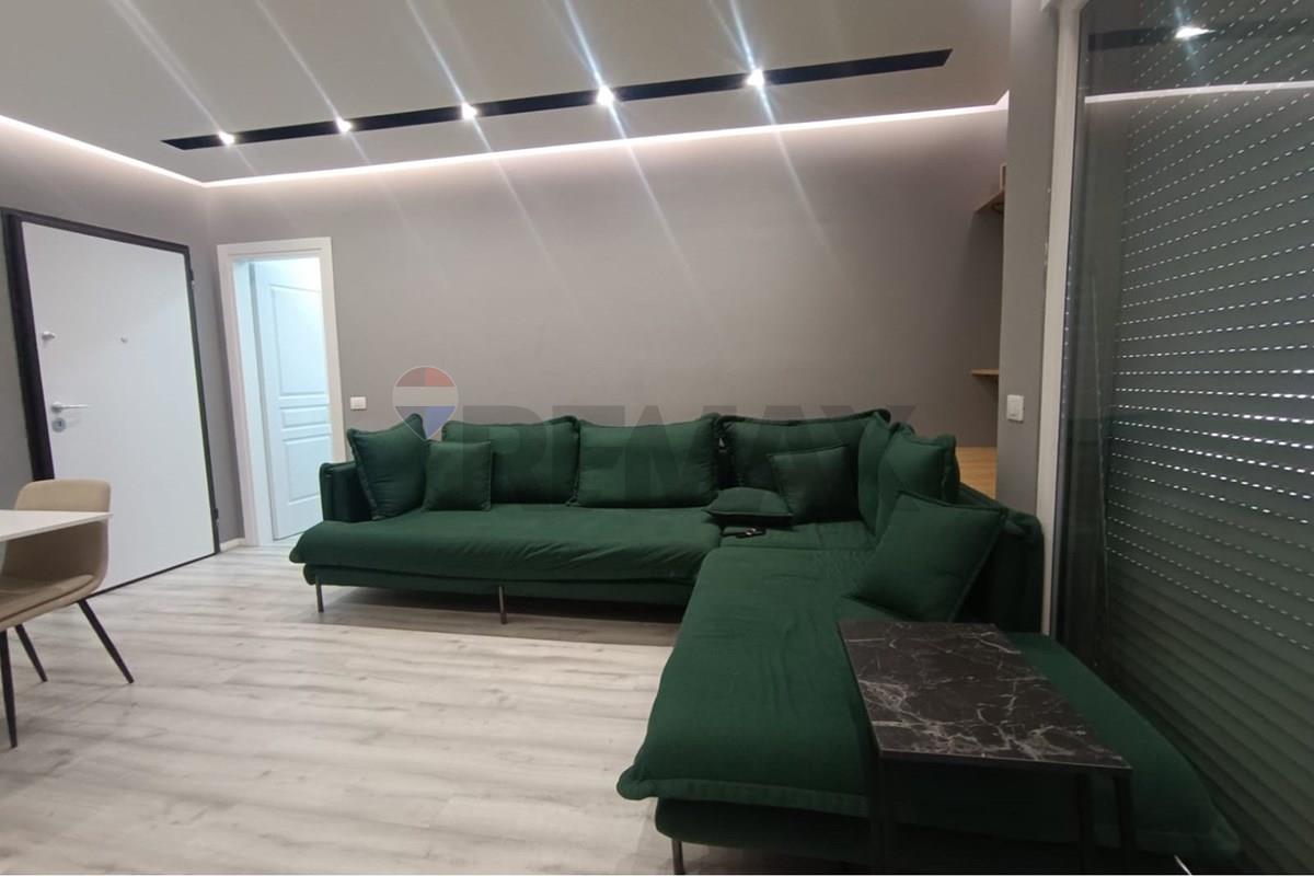 Shitet apartament 2+1+2 ne don bosko .
