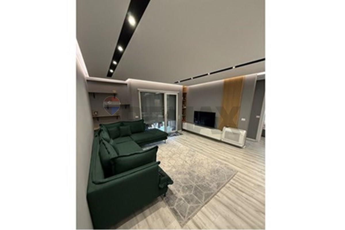 Shitet apartament 2+1+2 ne don bosko .