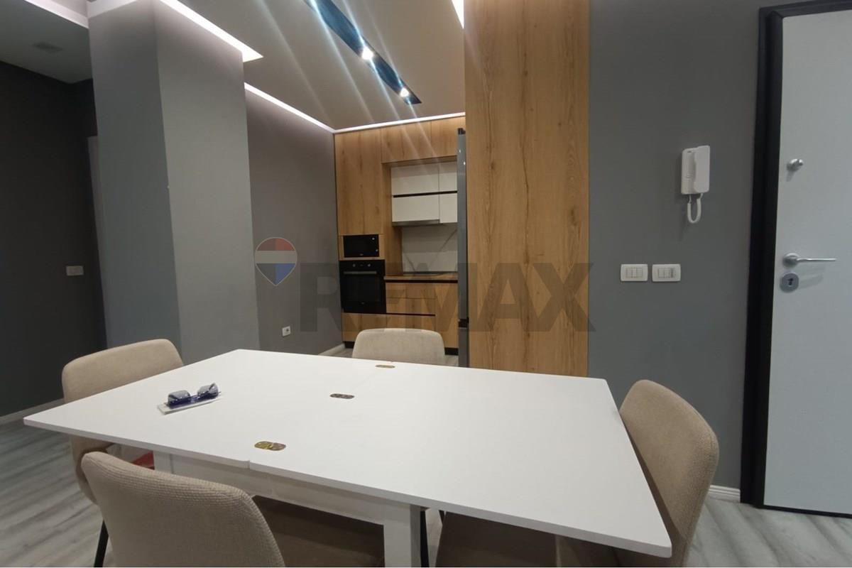 Shitet apartament 2+1+2 ne don bosko .