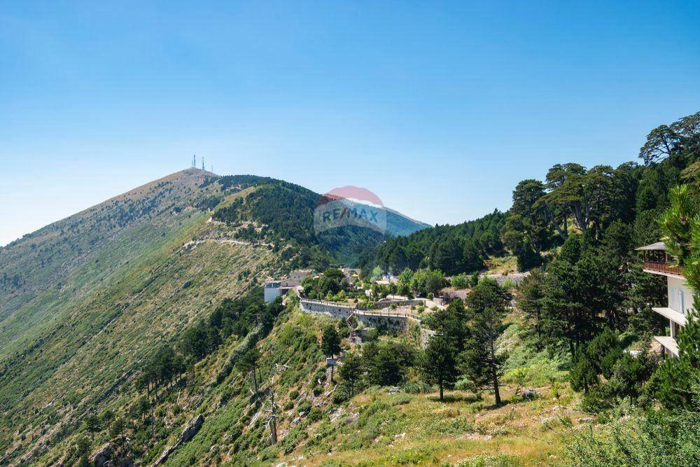 Vila à venda no parque nacional de llogarase, vlore.
