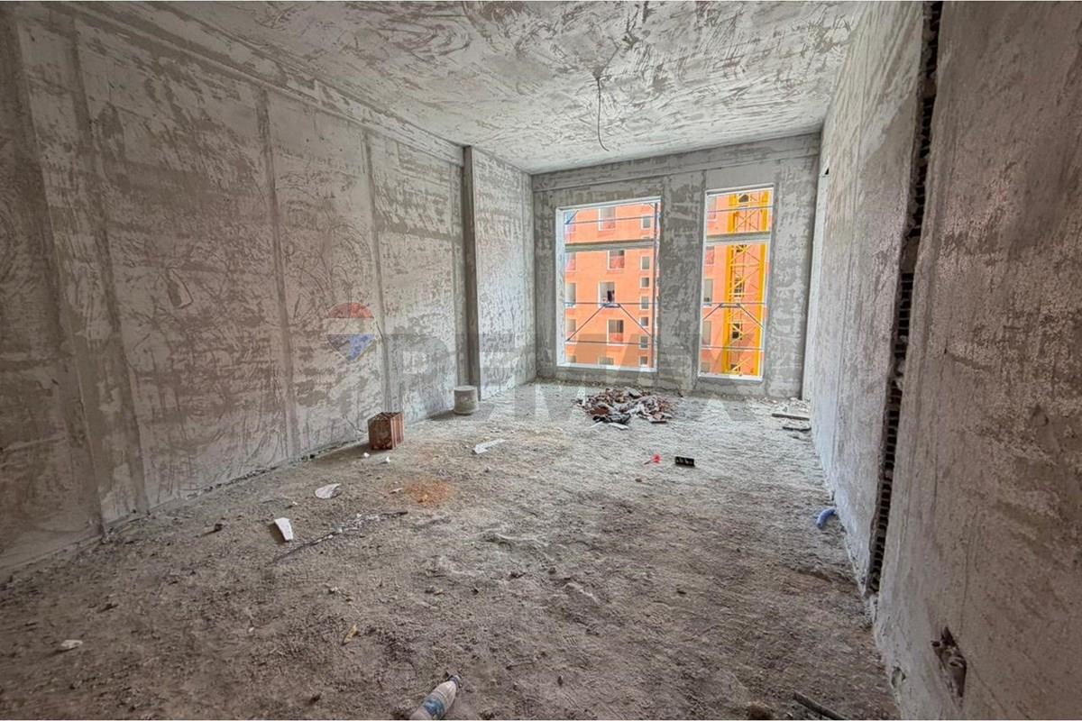 Shitet apartament 1+1 ring side residences