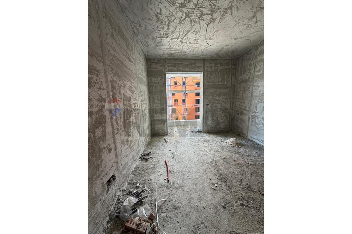 Shitet apartament 1+1 ring side residences
