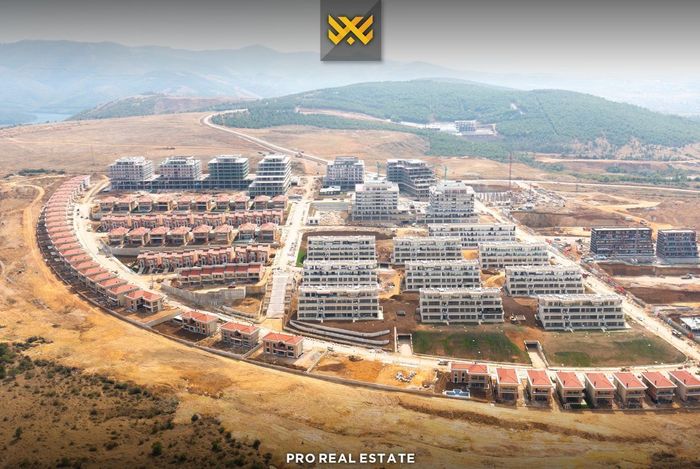 Apartamento 98m² + 37m² com #aluguel no bairro marigona hill
