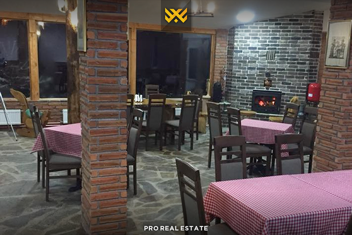 Restaurant de 220m² à vendre à novobërdë. (2)