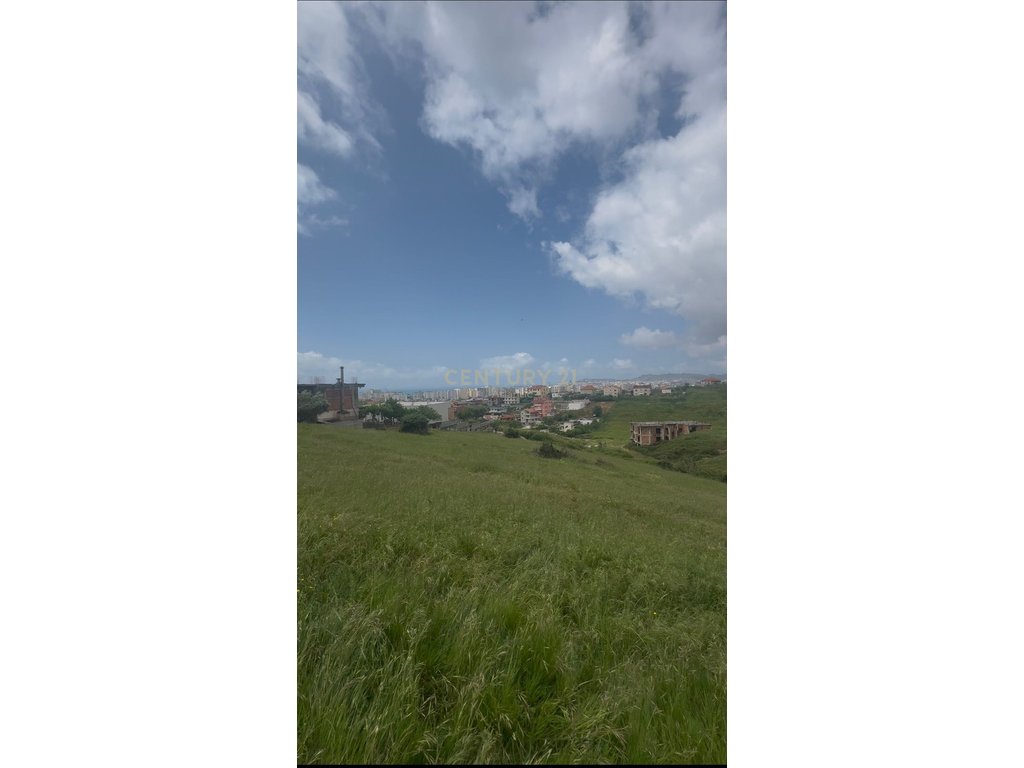 Land for sale in arapaj!