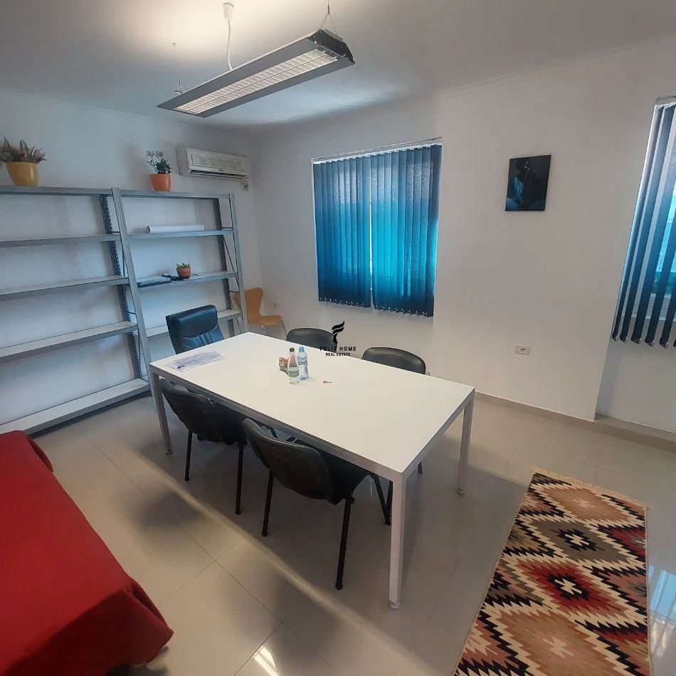Aluga-se 30 metros quadrados apartamento myslym shyri 30.000 leke
