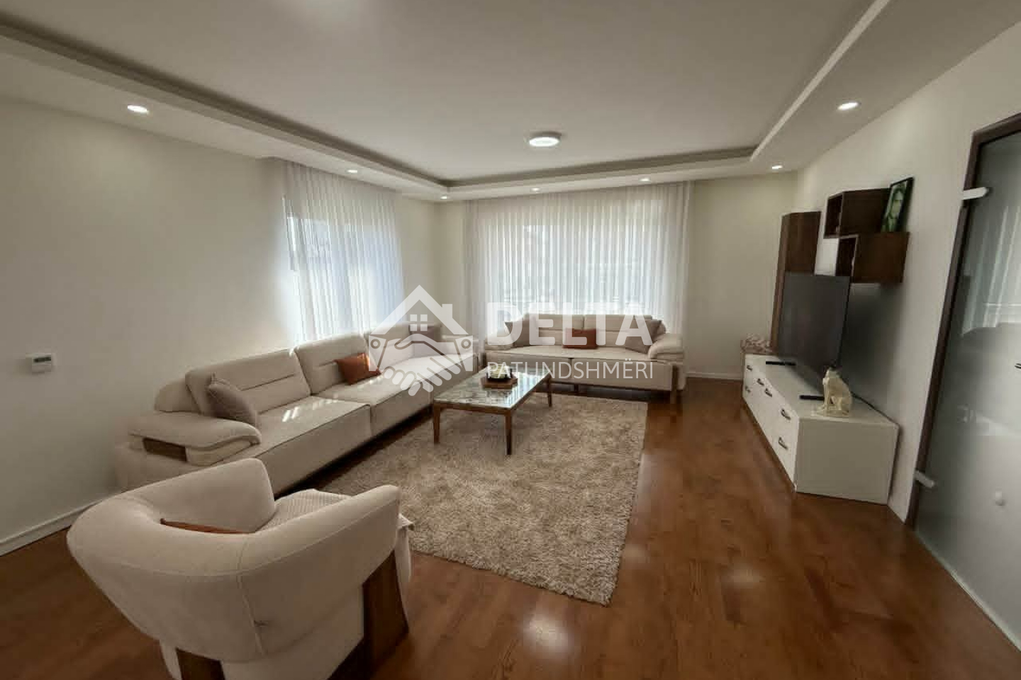 House for rent in qëndresa neighborhood