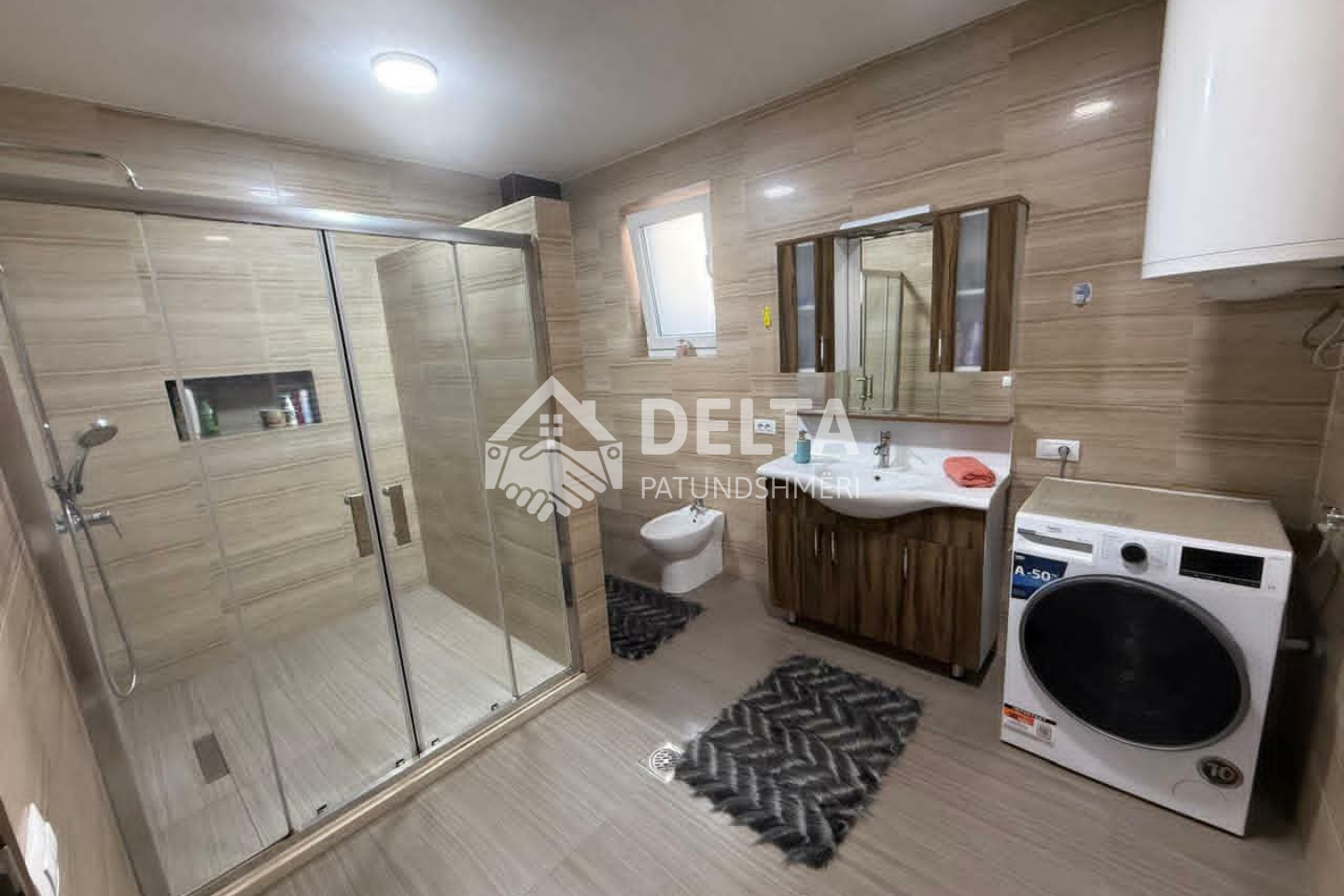 House for rent in qëndresa neighborhood