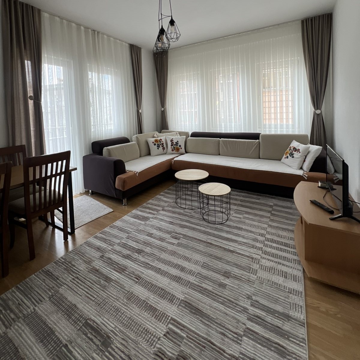 Apartamento 2+1 para alugar no centro