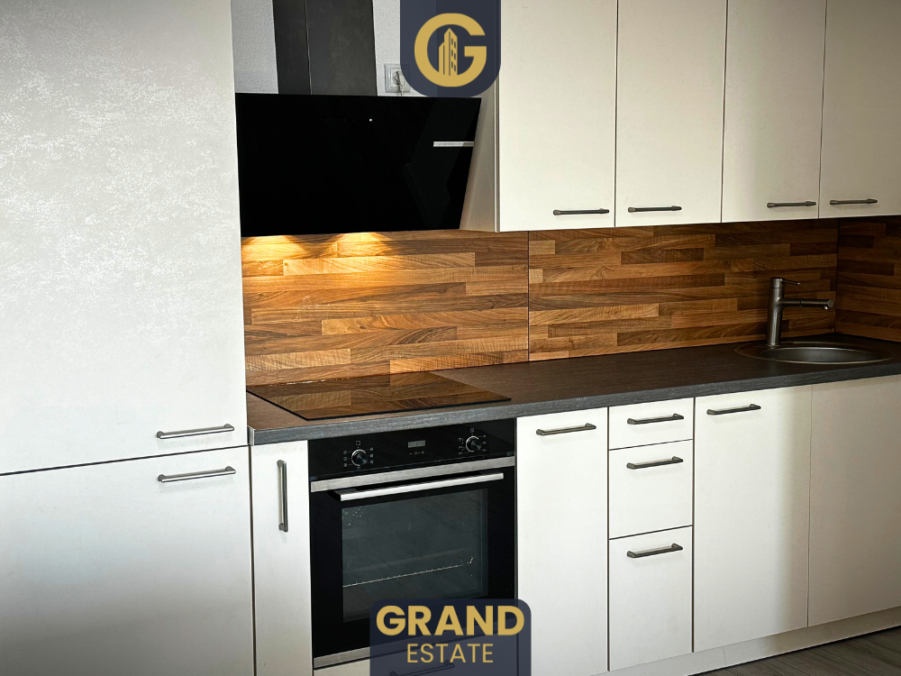 Banesë 110m² për qira, kati 2 (3)