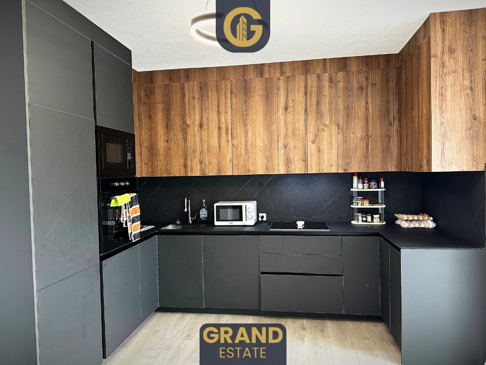 Penthouse 420m² para alugar, Ferizaj (4)