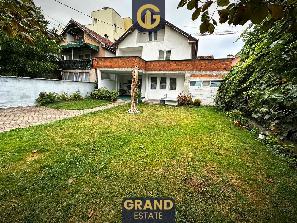 Casa di 240m² in affitto, Ferizaj