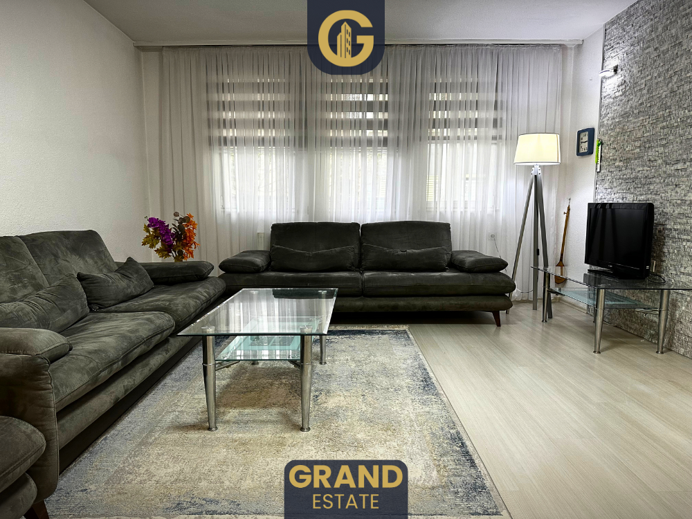Casa di 240m² in affitto, Ferizaj