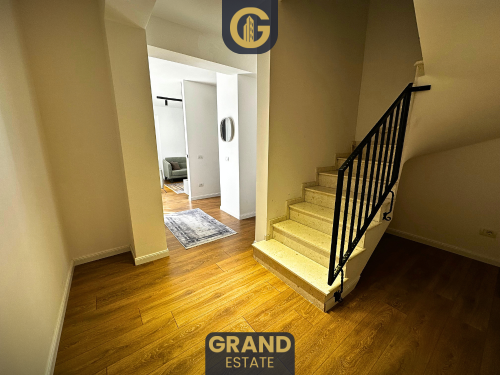 Penthouse duplex 174m² zu verkaufen, Prishtinë