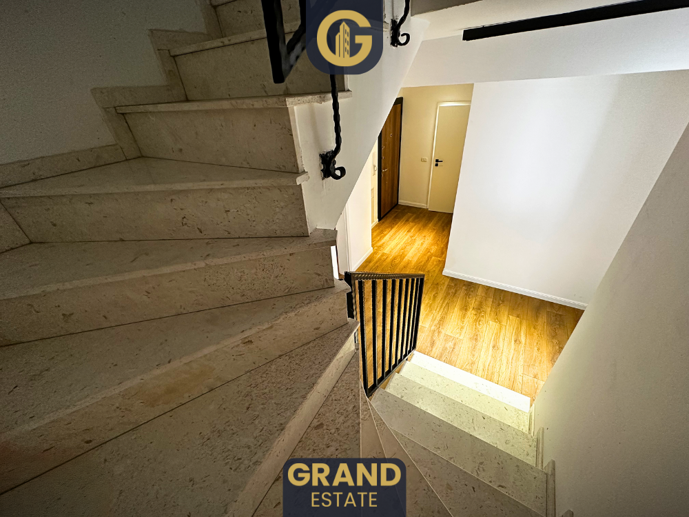 Penthouse duplex 174m² zu verkaufen, Prishtinë