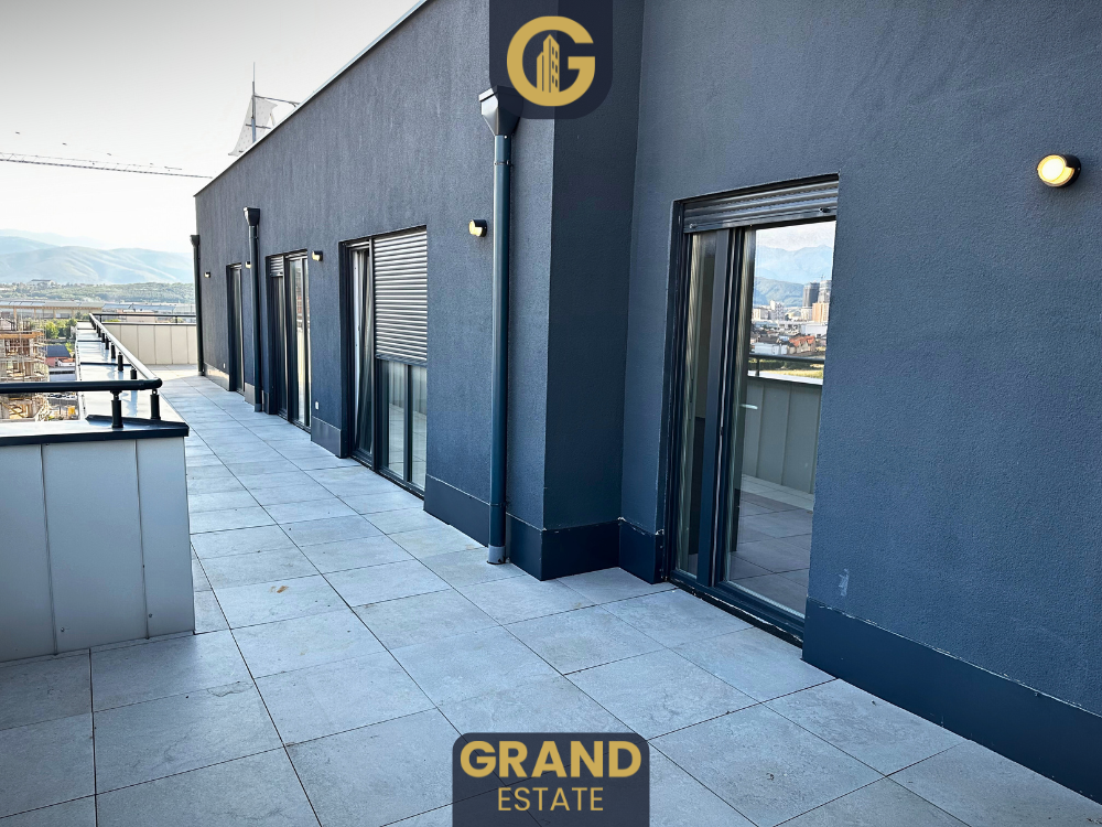 Penthouse 310m² à louer, Ferizaj