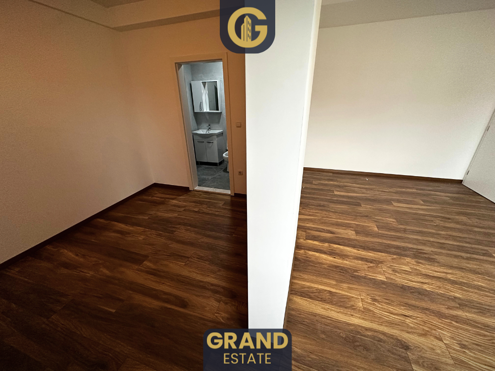 Penthouse 310m² à louer, Ferizaj
